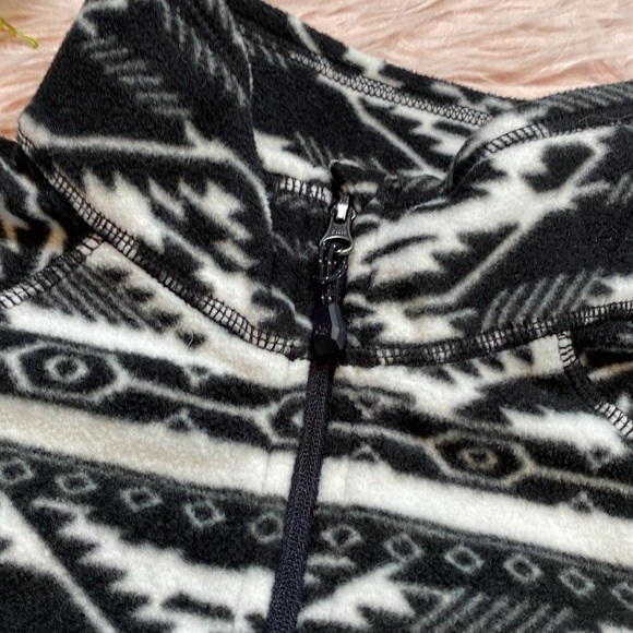 Eddie Bauer Radiator Arztec Patterned Fleece 2.0 Pullover sz L - Picture 3 of 11